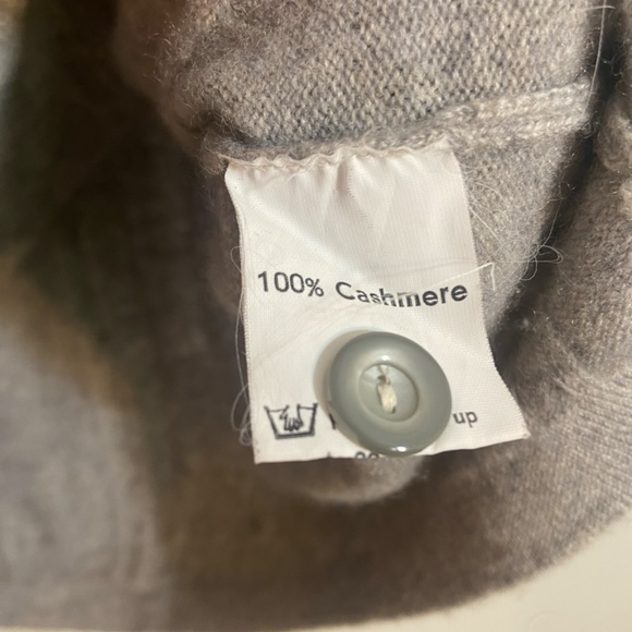 House of Cashmere Cardigans bundle of 2 tan and one gray cardigan 100& chasmere - Picture 12 of 13